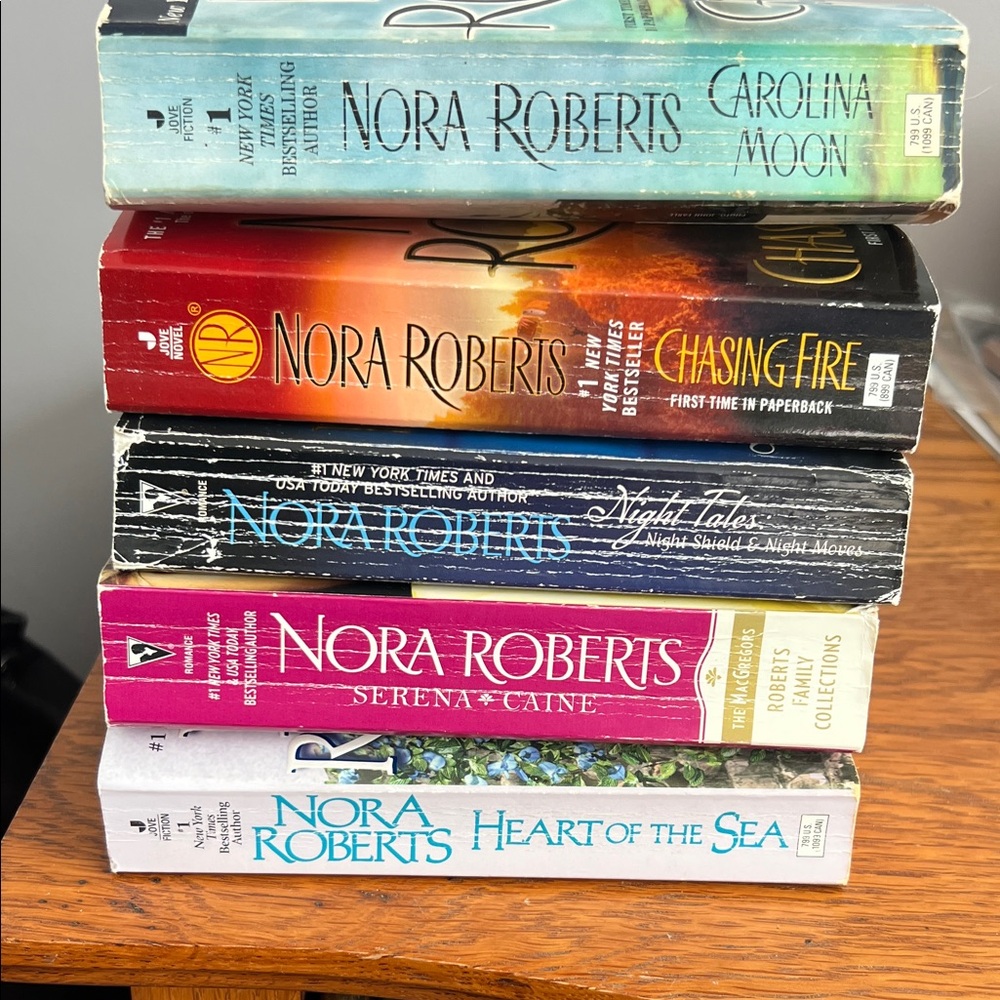 Nora Roberts Book Collection